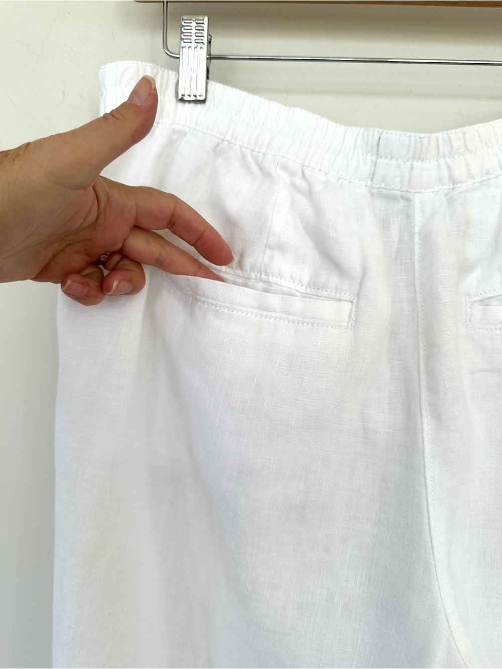 L.L. Bean White Linen Blend Capri Pants - Classic Straight Fit, 💯 Linen, Petite - Picture 9 of 13